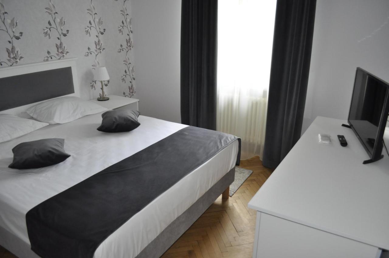 Hotel Triumf Bucharest Exterior photo